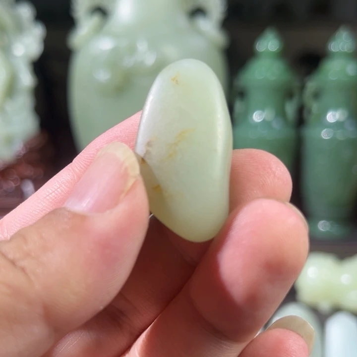 和田玉（青白玉）未镶嵌颈饰
