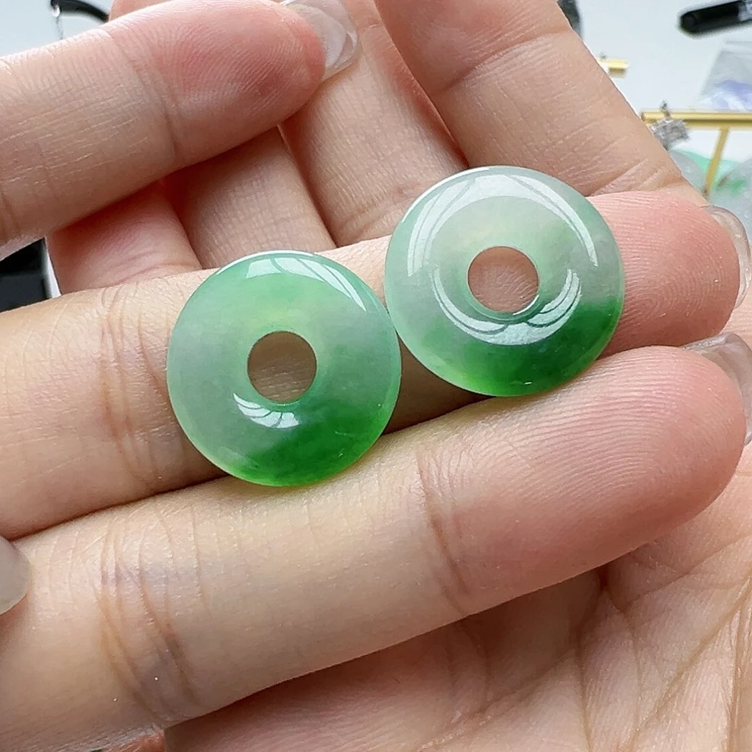 翡翠未镶嵌耳饰往***@天然缅甸A货翡翠