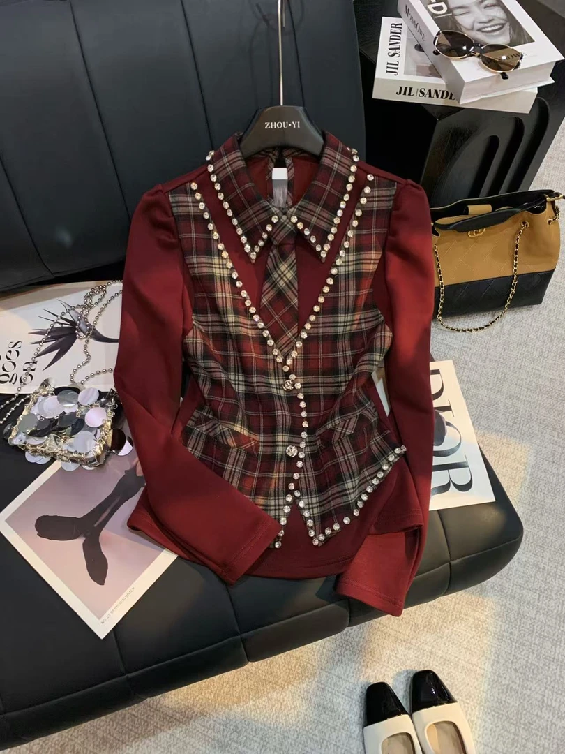 ZHOUYI/周一2025冬季法式红棕格纹钻饰领带上衣珍珠钻边针织衫女
