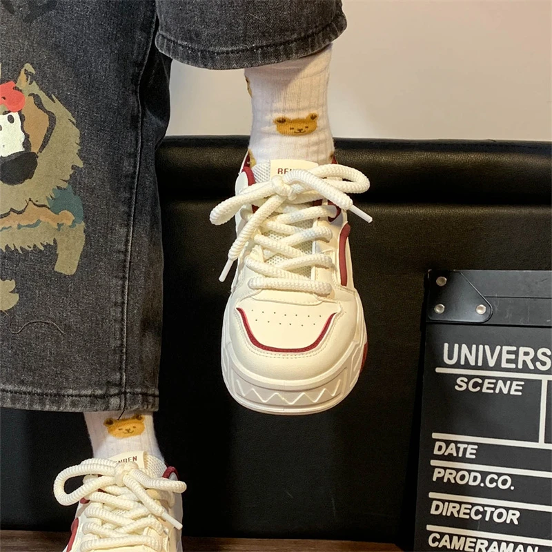 人本厚底安格拉红休闲板鞋女春季新款校园百搭日常增高学生女板鞋