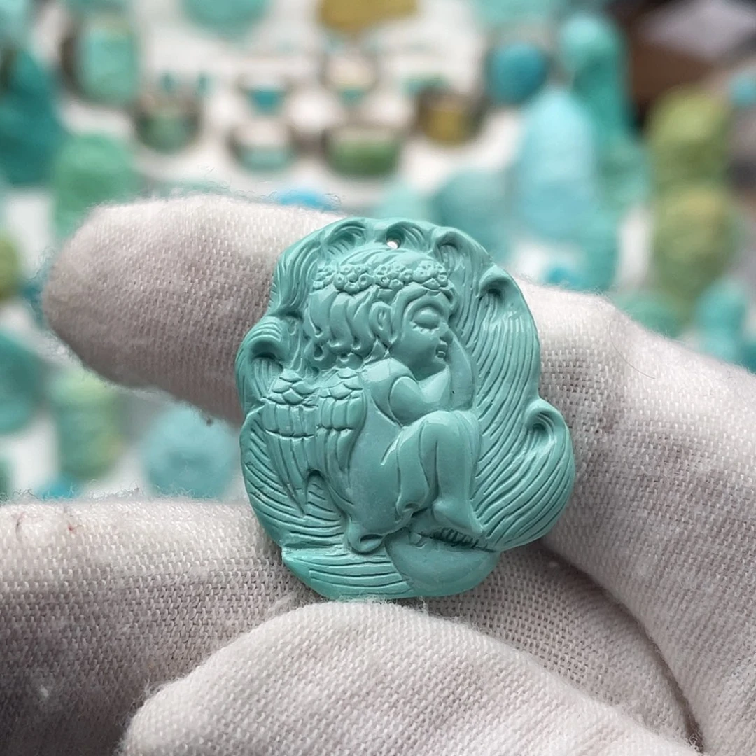 绿松石未镶嵌颈饰