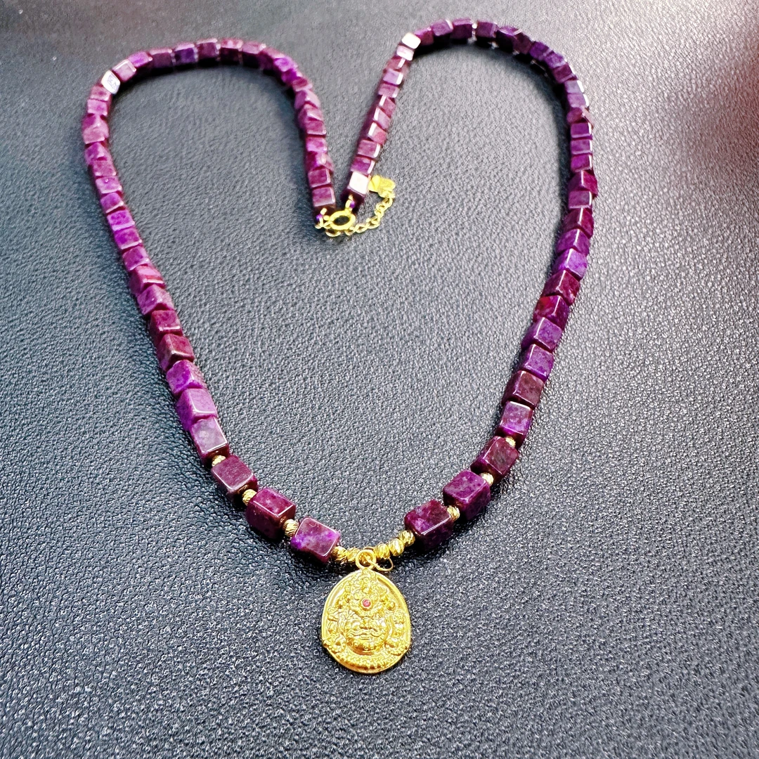 7090舒俱来四棱黄财神18k金项链多样性发一