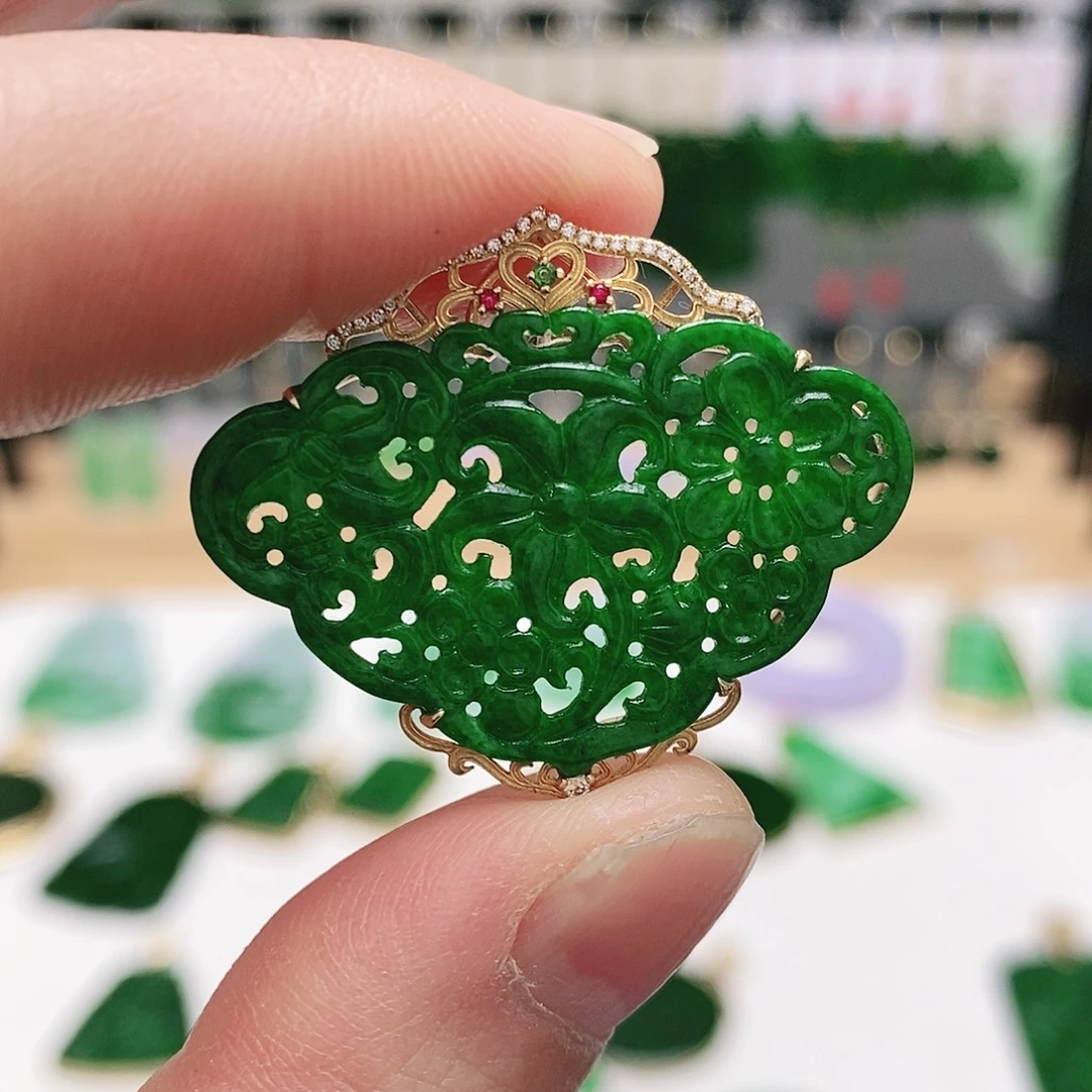 翡翠18K金镶嵌耳饰挂件