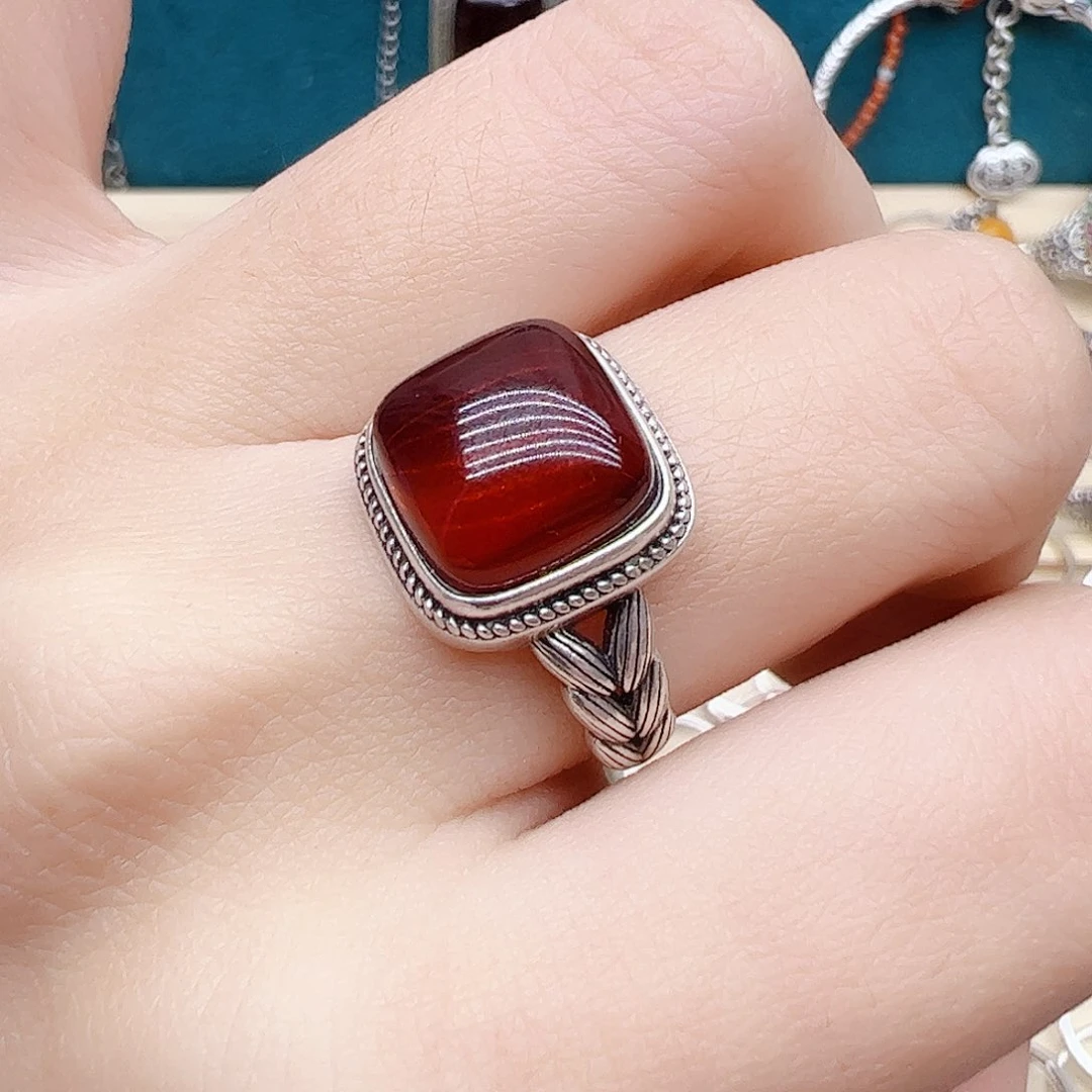 血珀戒指银S925镶嵌天然血珀