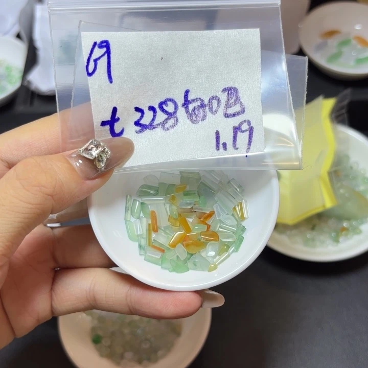 定制翡翠未镶嵌好****！不