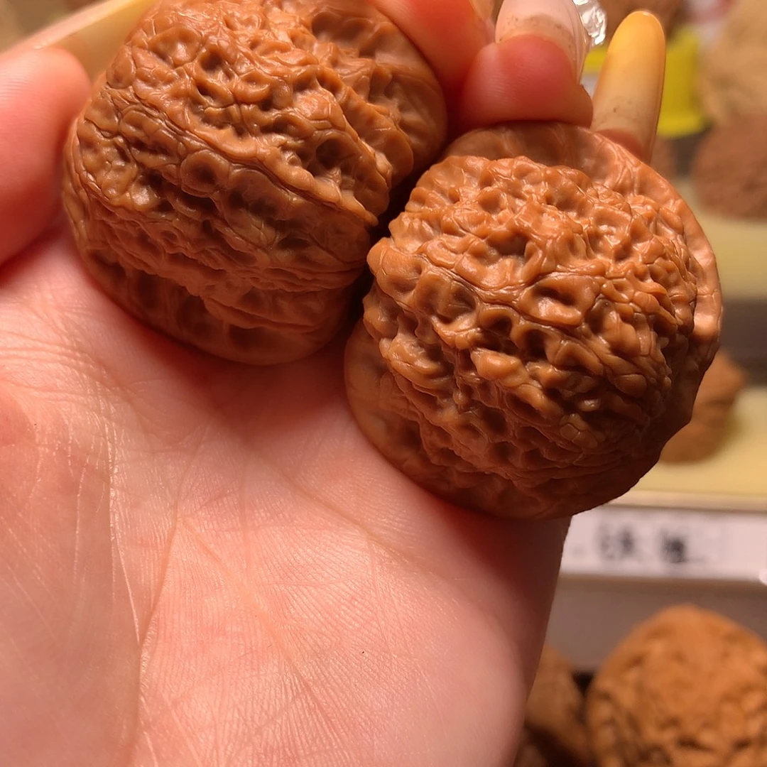 吊坠文玩核桃平谷血麒麟41全品