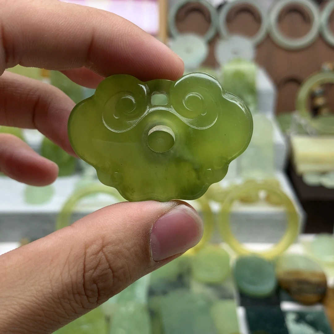 岫玉未镶嵌吊坠(不含链)