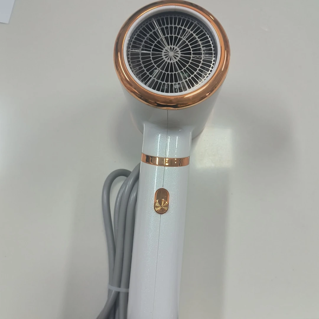 迈巴赫负离子家用Y9恒温离子护发电吹风