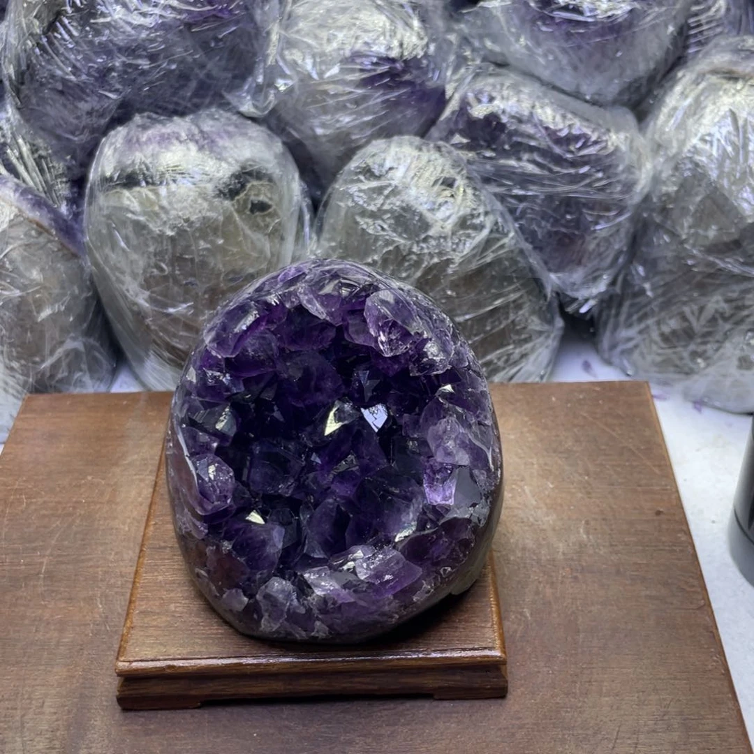 未镶嵌水晶大型摆件（非配饰）