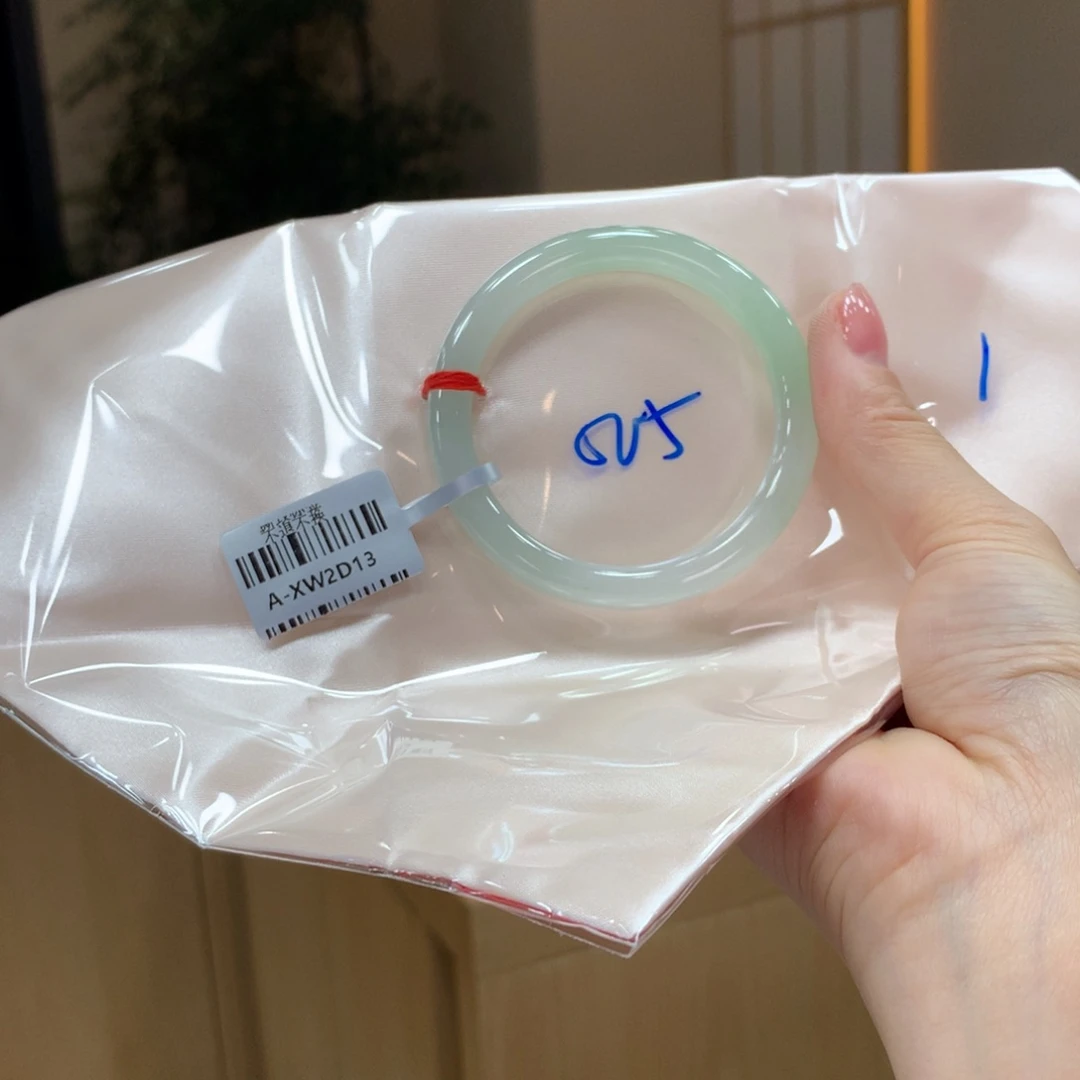 未镶嵌手镯翡翠不退不换