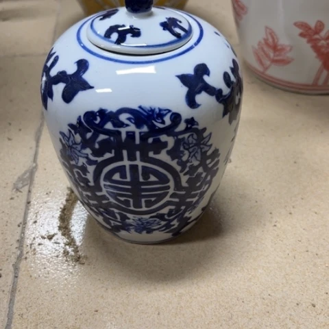 瓷片瓷片瑕疵不退不换，介意不拍