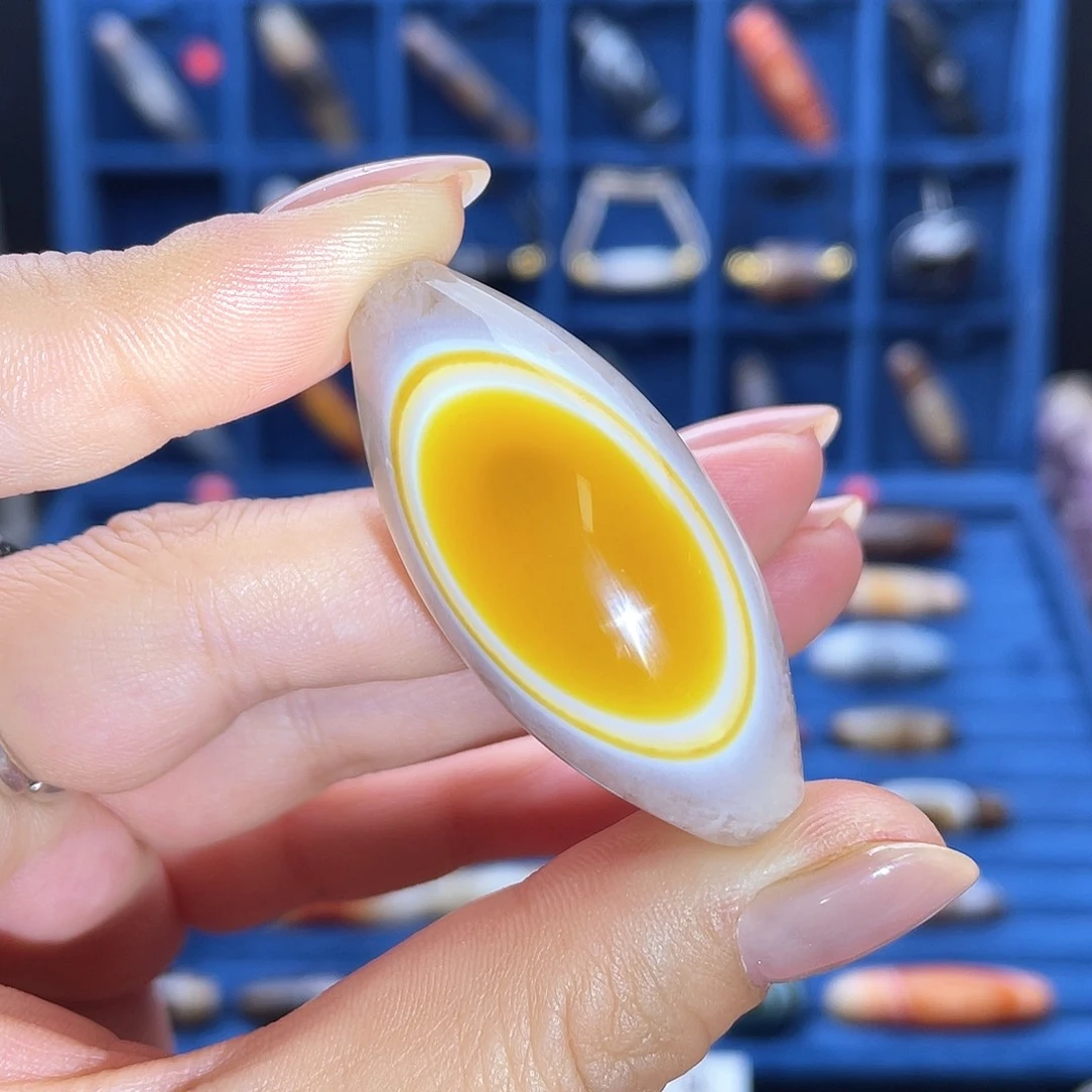 玛瑙/玉髓未镶嵌珠宝半成品