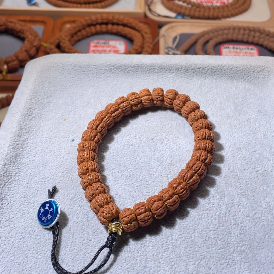 金刚菩提吊坠l十出一泰森