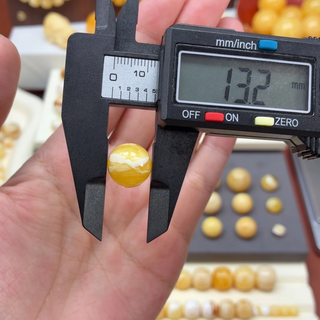 琥珀未镶嵌珠宝奇石焦皮橘白花圆珠13mm