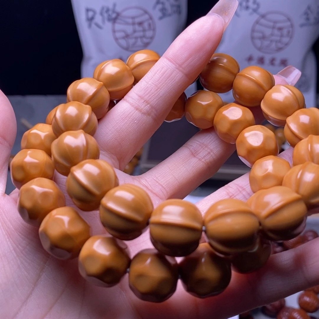 猴头核桃手串奶酪鲨鱼