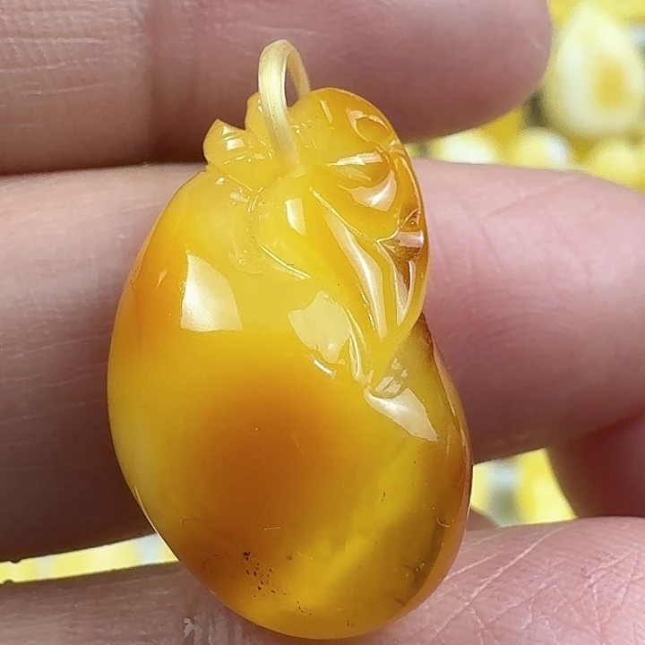 蜜蜡未镶嵌裸石33杂