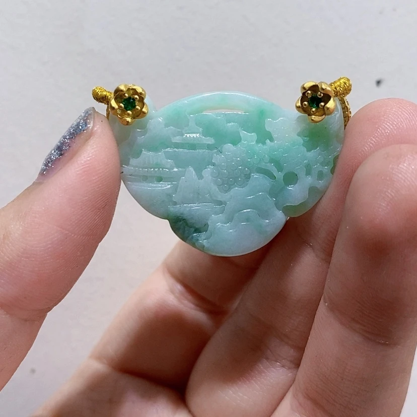 【闪购商品】翡翠未镶嵌颈饰