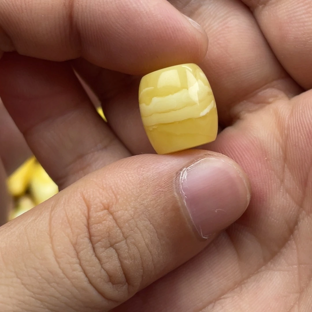 琥珀颈饰未镶嵌琥珀蜜蜡