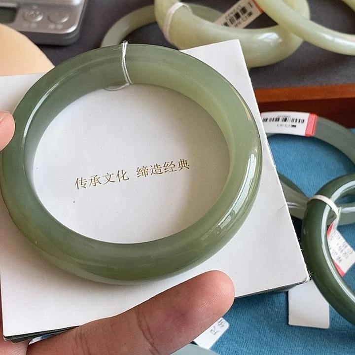 和田玉手镯未镶嵌夏**炎58