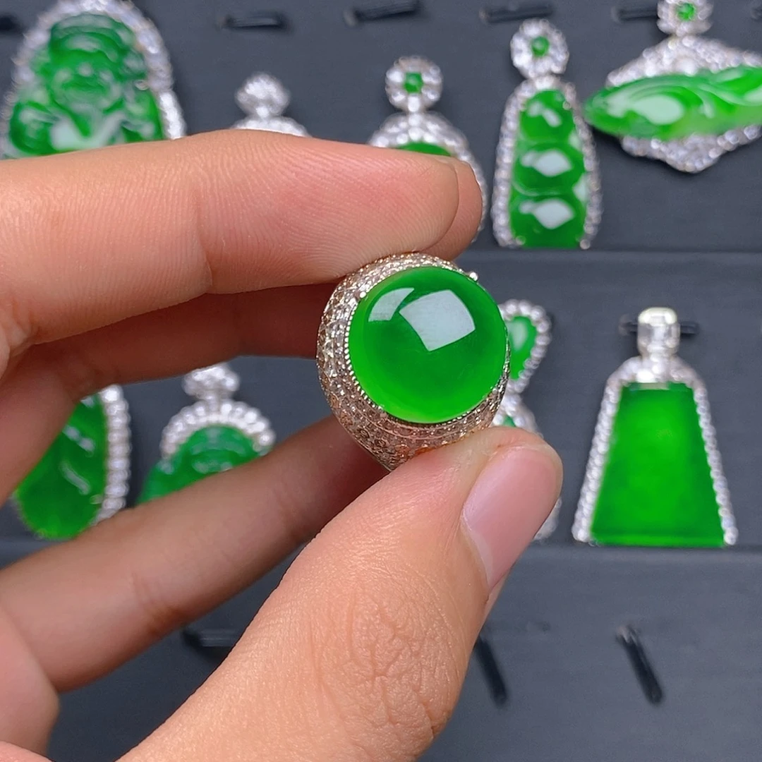 未镶嵌戒指翡翠戒指