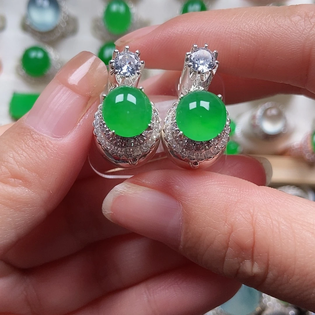 *****翡翠未镶嵌耳饰翡翠耳钉