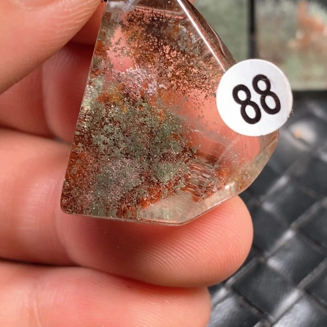 未镶嵌颈饰水晶水晶