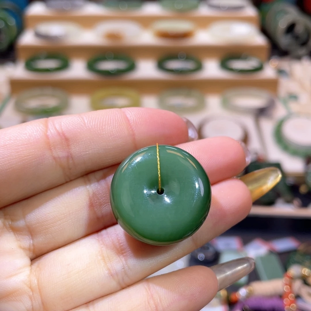 和田玉高品碧玉吊坠未镶嵌