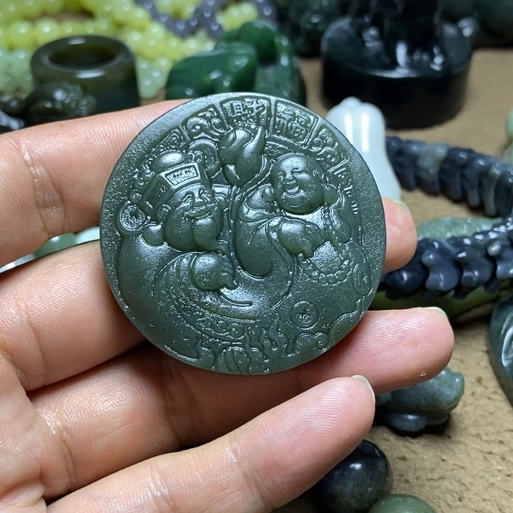 颈饰未镶嵌和田玉