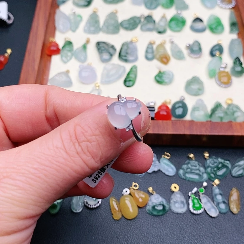 【闪购商品】翡翠戒指银S925镶嵌是***姐戒指