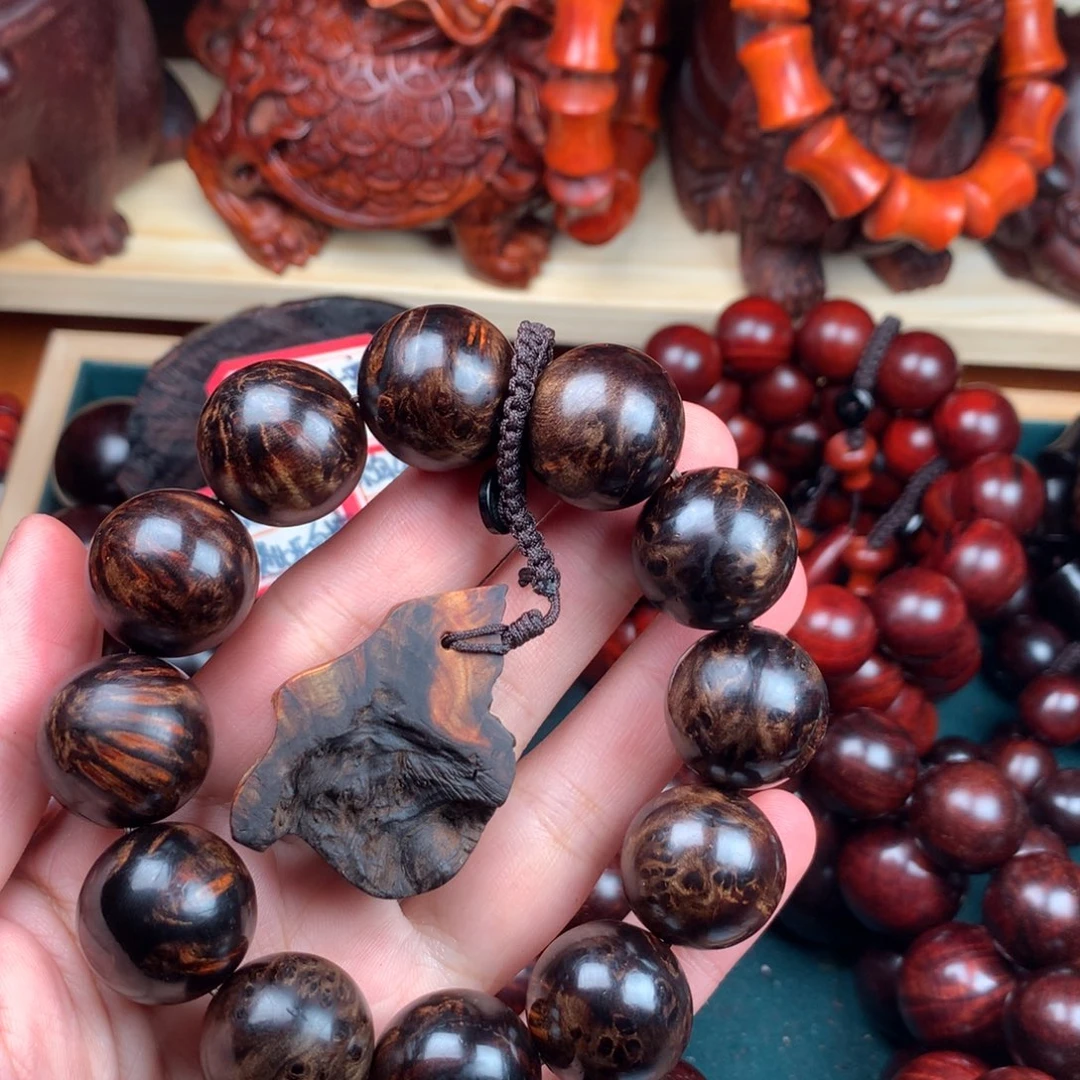 木伊**夫崖柏回血2.0雷击料满留疤