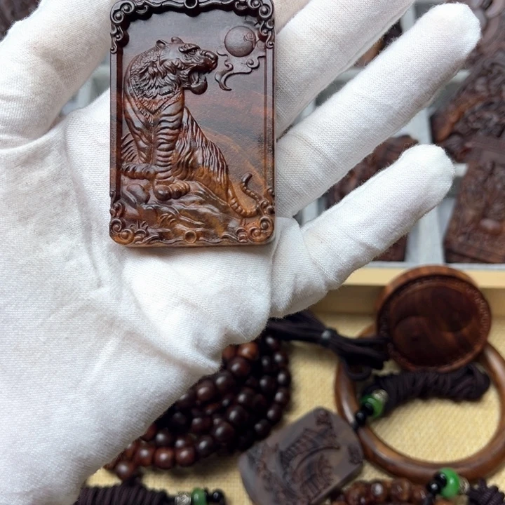 普***生手串/手链黄花梨/降香黄檀虎