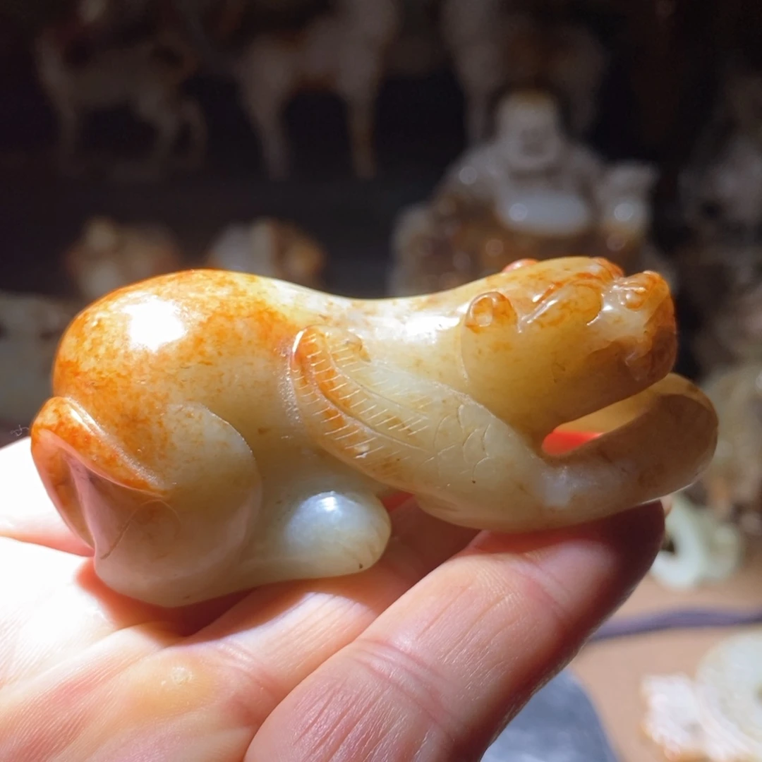 颈饰未镶嵌和田玉（青玉）