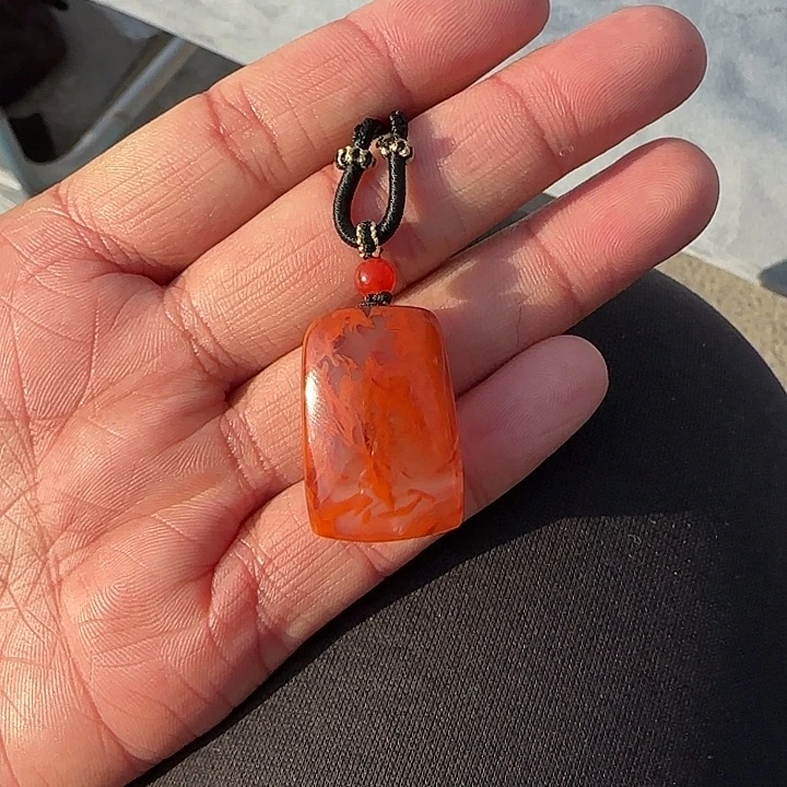 南红玛瑙颈饰未镶嵌