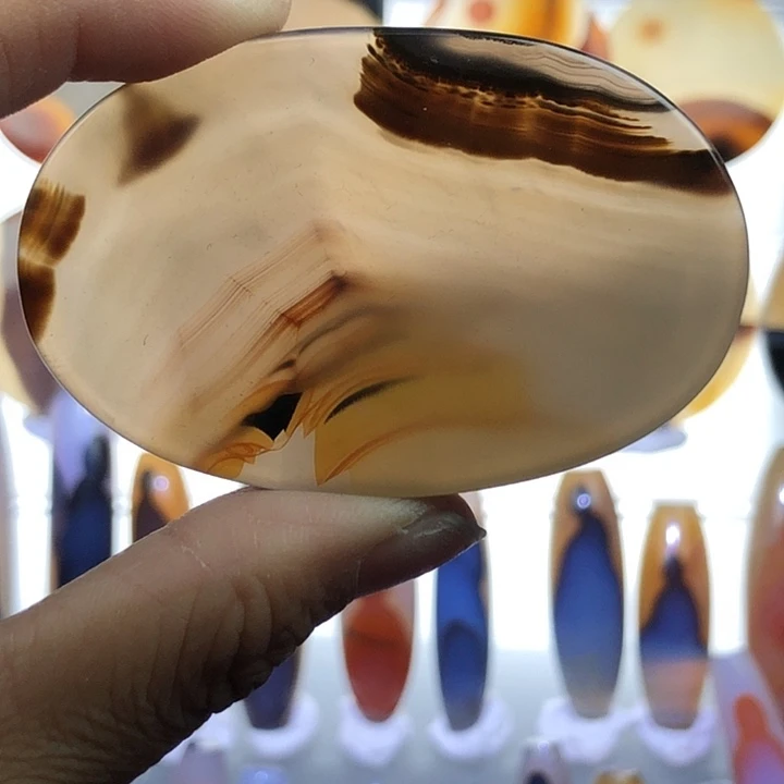 玛瑙/玉髓未镶嵌珠宝半成品70