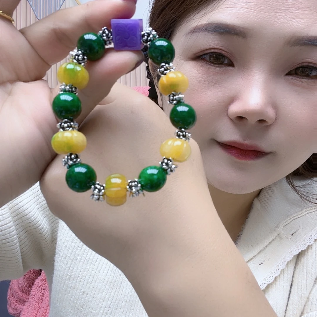 翡翠未镶嵌颈饰手链