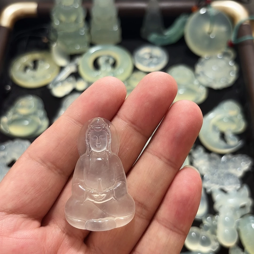 未镶嵌蛇纹石玉颈饰