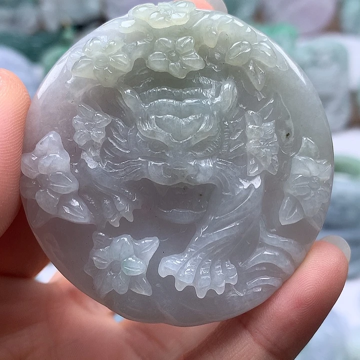 翡翠未镶嵌颈饰霸气侧漏虎虎生威如虎添翼两面工艺福利洒乌鸡料