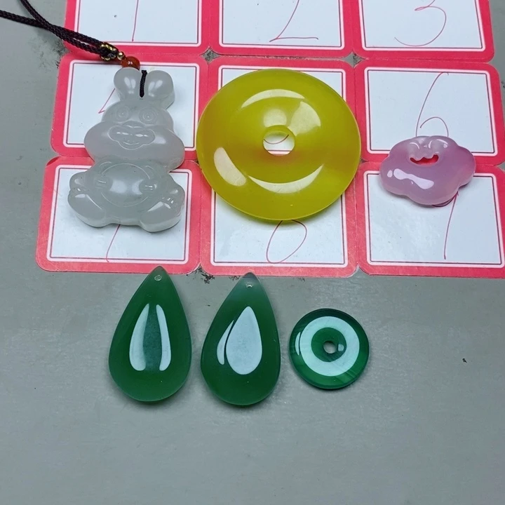 玛瑙/玉髓吊坠(不含链)未镶嵌会**鱼
