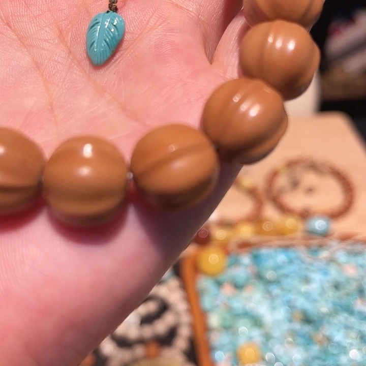 猴头核桃吊坠?***r我们的确