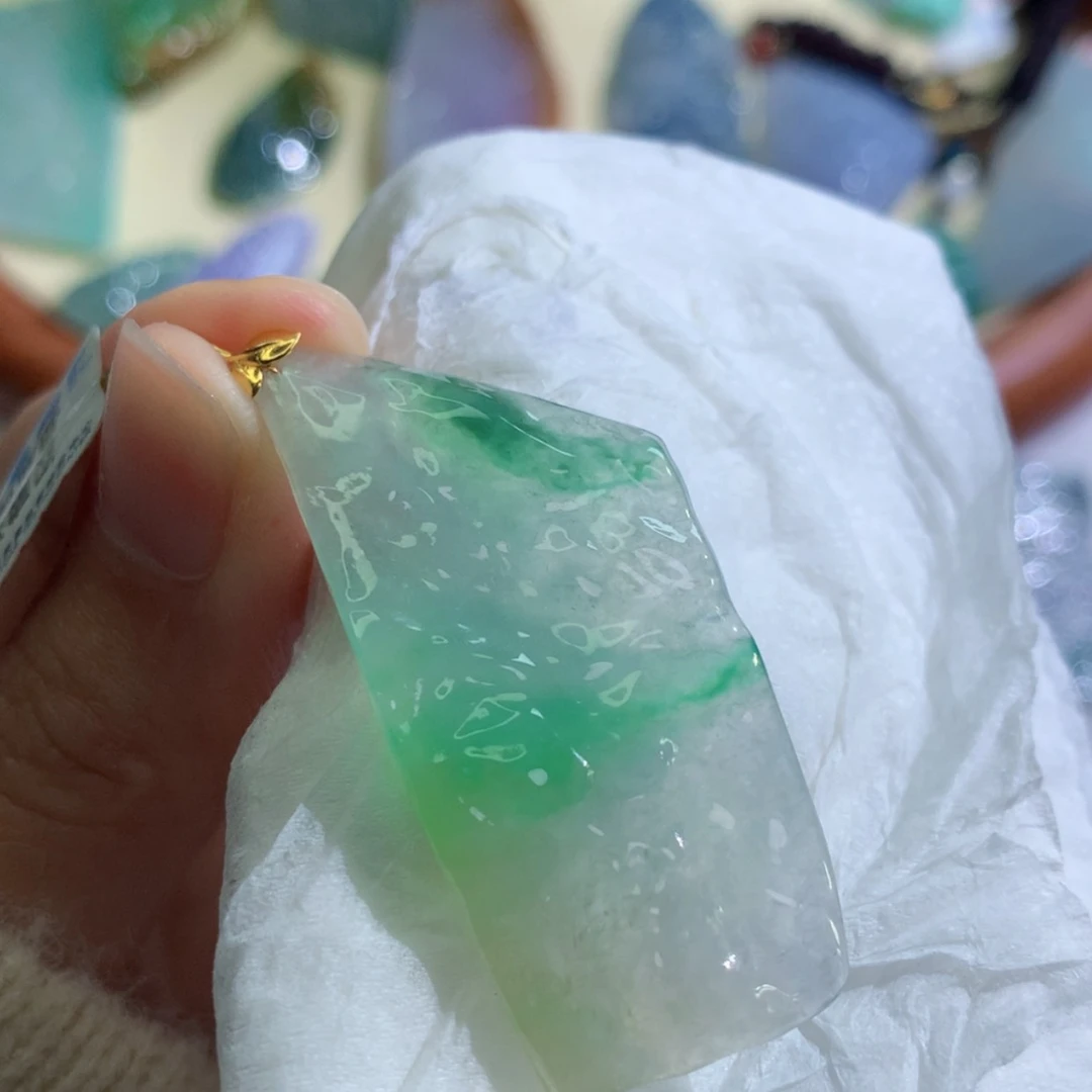 【闪购商品】翡翠吊坠(不含链)未镶嵌 1356