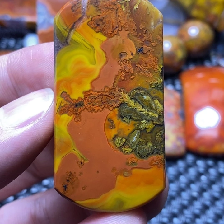 玛瑙/玉髓颈饰未镶嵌