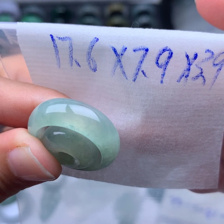 用***0翡翠未镶嵌戒指戒圈