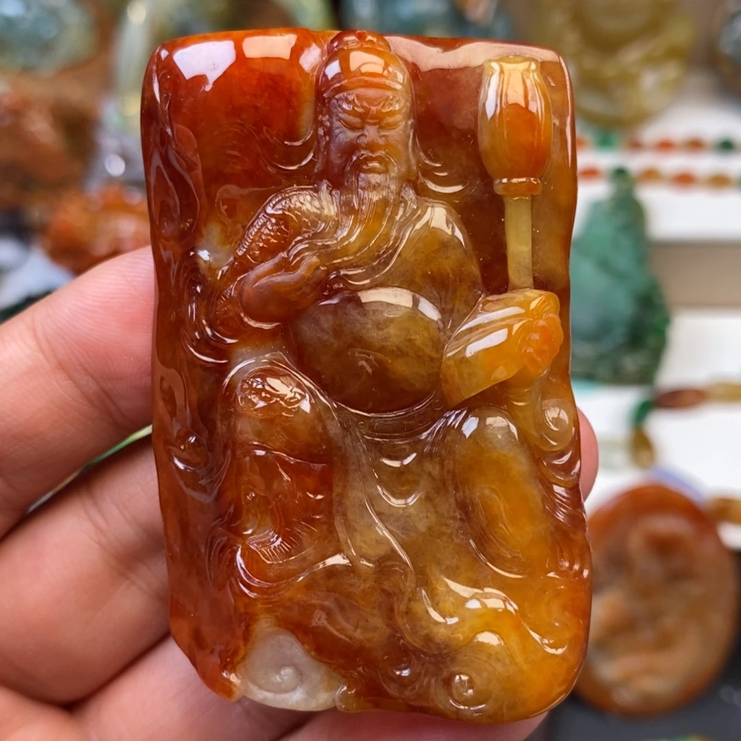 翡翠未镶嵌颈饰武财神