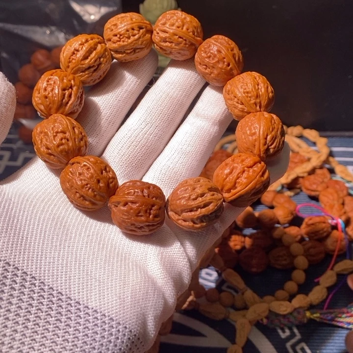 手串文玩核桃……44