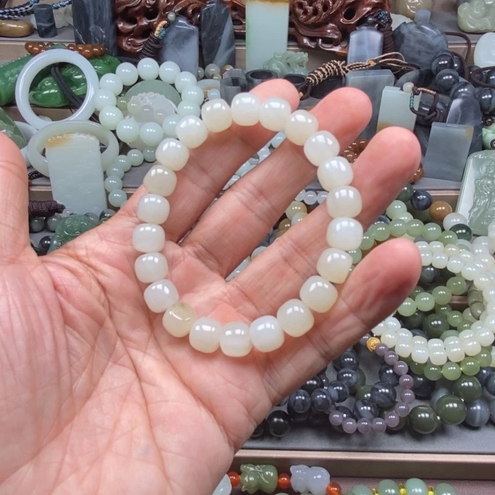 和田玉未镶嵌挂件松***人