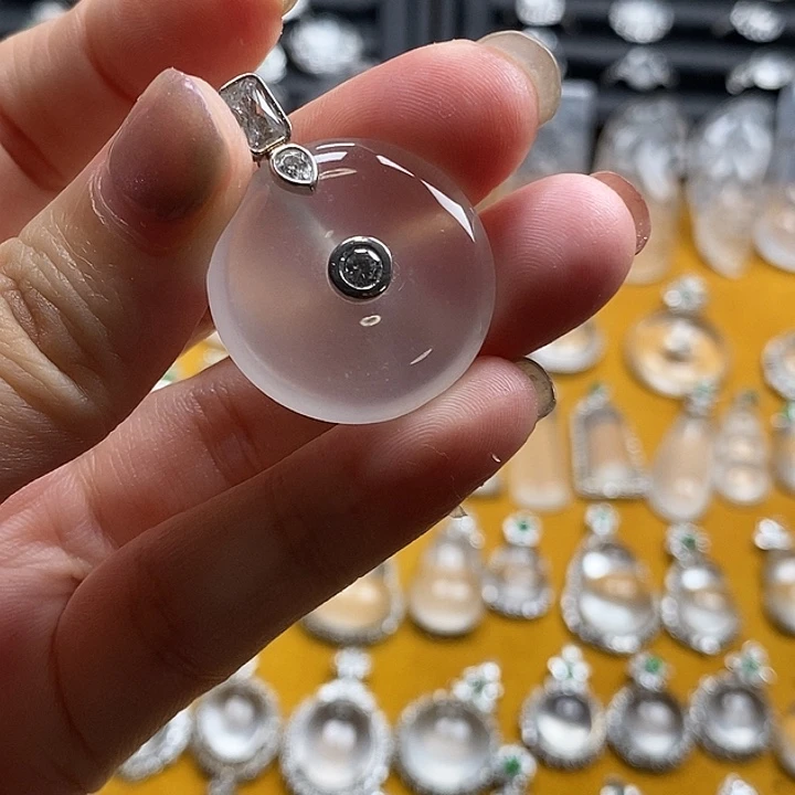 石英质玉银S925镶嵌颈饰