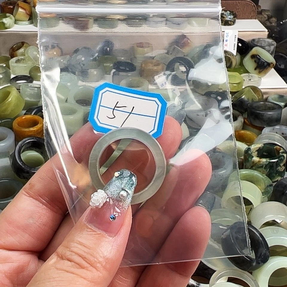 【闪购商品】蛇纹石玉未镶嵌戒指海****