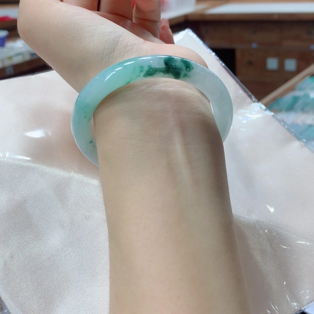 未镶嵌手镯翡翠买断