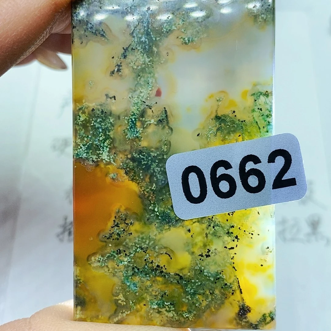 未镶嵌颈饰玛瑙/玉髓津*