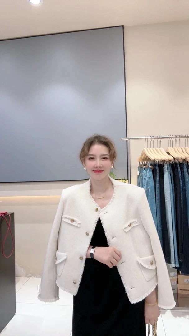 恩熙·时尚小香风毛呢短外套5788